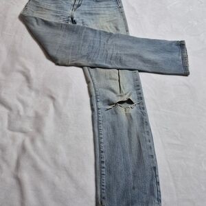 Levi's Ripped Knee Light Blue Women's Jeans Red Tag Distressed